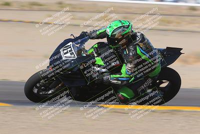 media/Oct-08-2022-SoCal Trackdays (Sat) [[1fc3beec89]]/Turn 9 Inside (10am)/